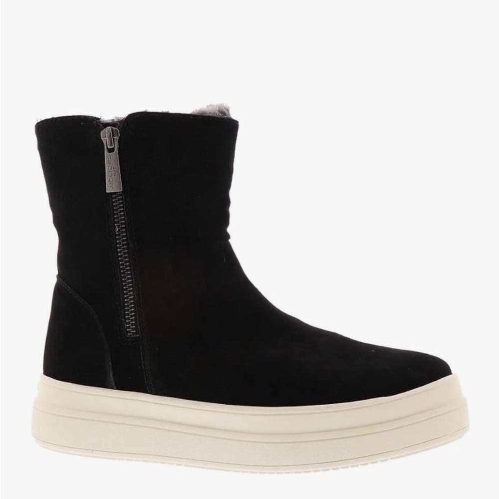 J SLIDES BLACK SUEDE TRISTAN WATERPROOF PLATFORM BOOT SNEAKER SIZE 8.5